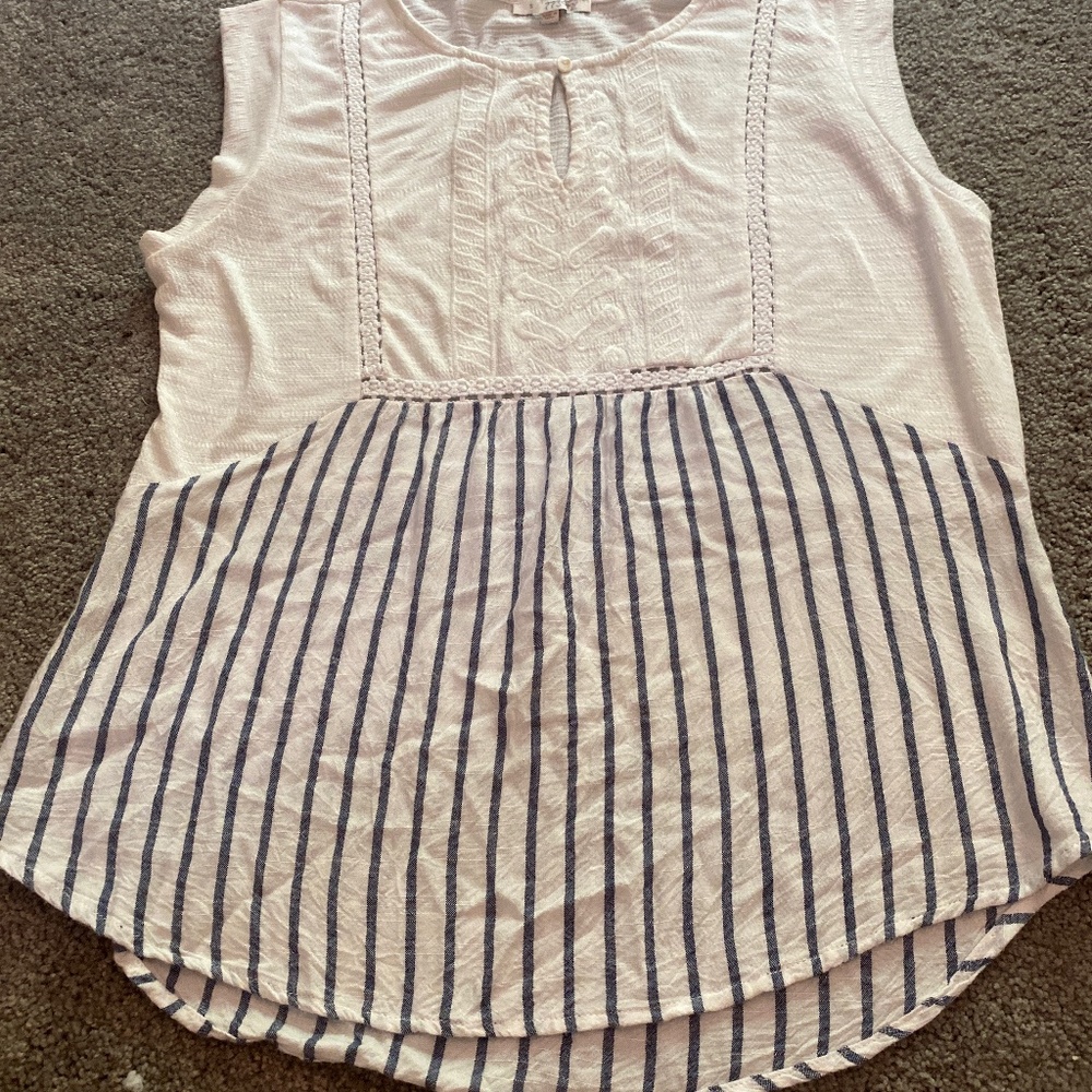 Sleeveless top